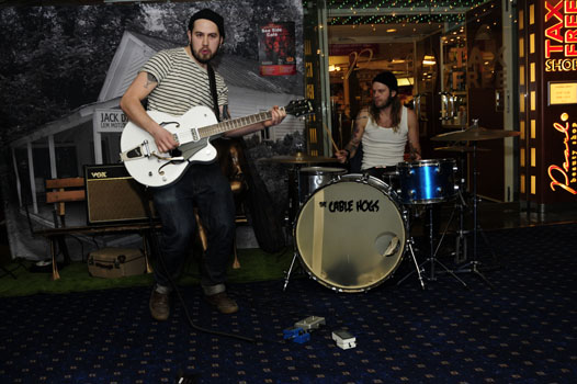Frontface_Jack_rocks_a_0003