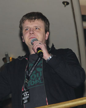 Frontface_Jack_rocks_a_0031