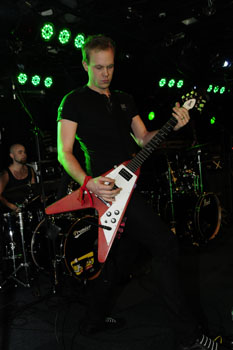 Frontface_Jack_rocks_a_0035