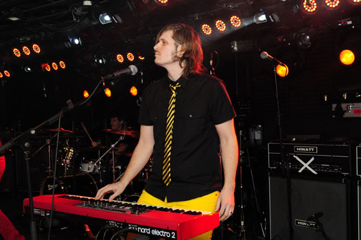 Frontface_Jack_rocks_a_0054