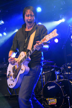 Frontface_Jack_rocks_a_0074