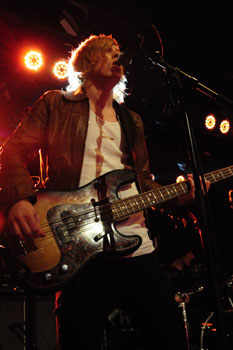 Frontface_Jack_rocks_a_0094