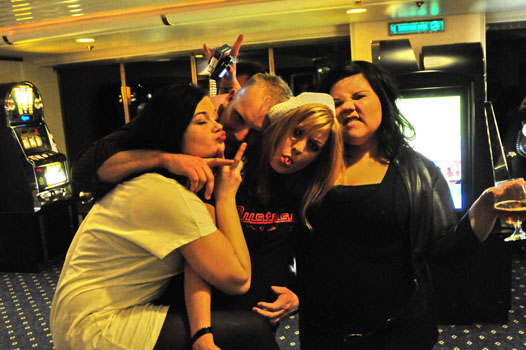 Frontface_Jack_rocks_a_0097