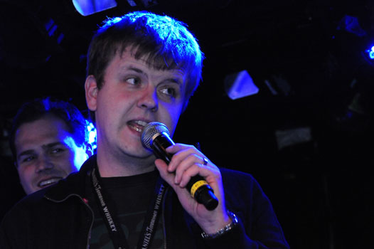 Frontface_Jack_rocks_a_0120