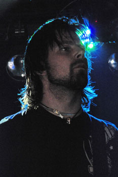 Frontface_Jack_rocks_a_0147
