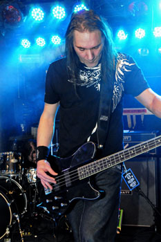 Frontface_Jack_rocks_a_0152