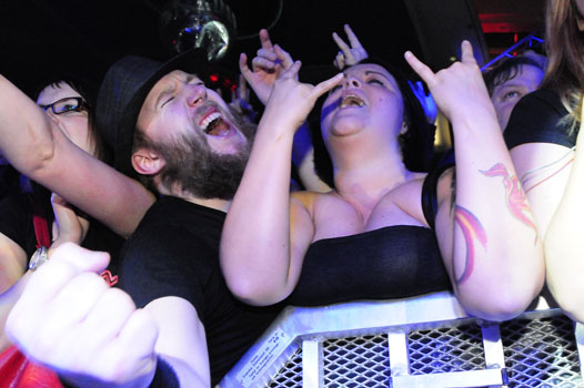 Frontface_Jack_rocks_a_0169