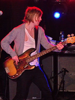 Frontface_Jack_rocks_b_0016