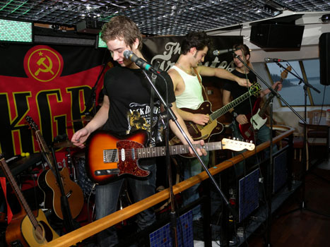 Frontface_Jack_rocks_b_0025