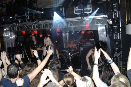Hammerfall2 (486)